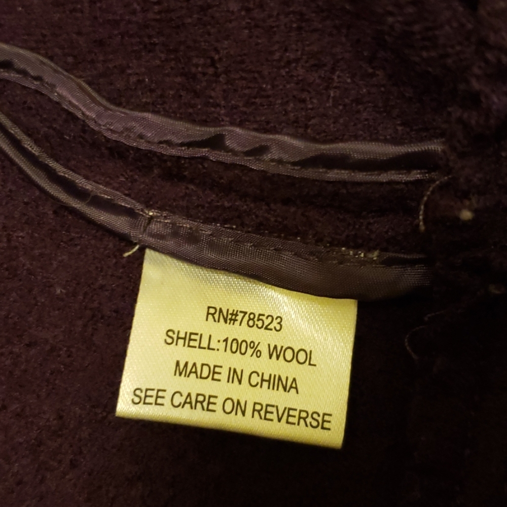 Sweater - Picture 8 of 8